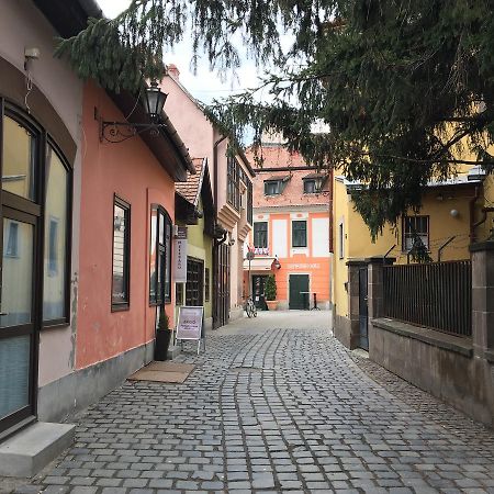 Macskako Apartman Eger Eksteriør bilde